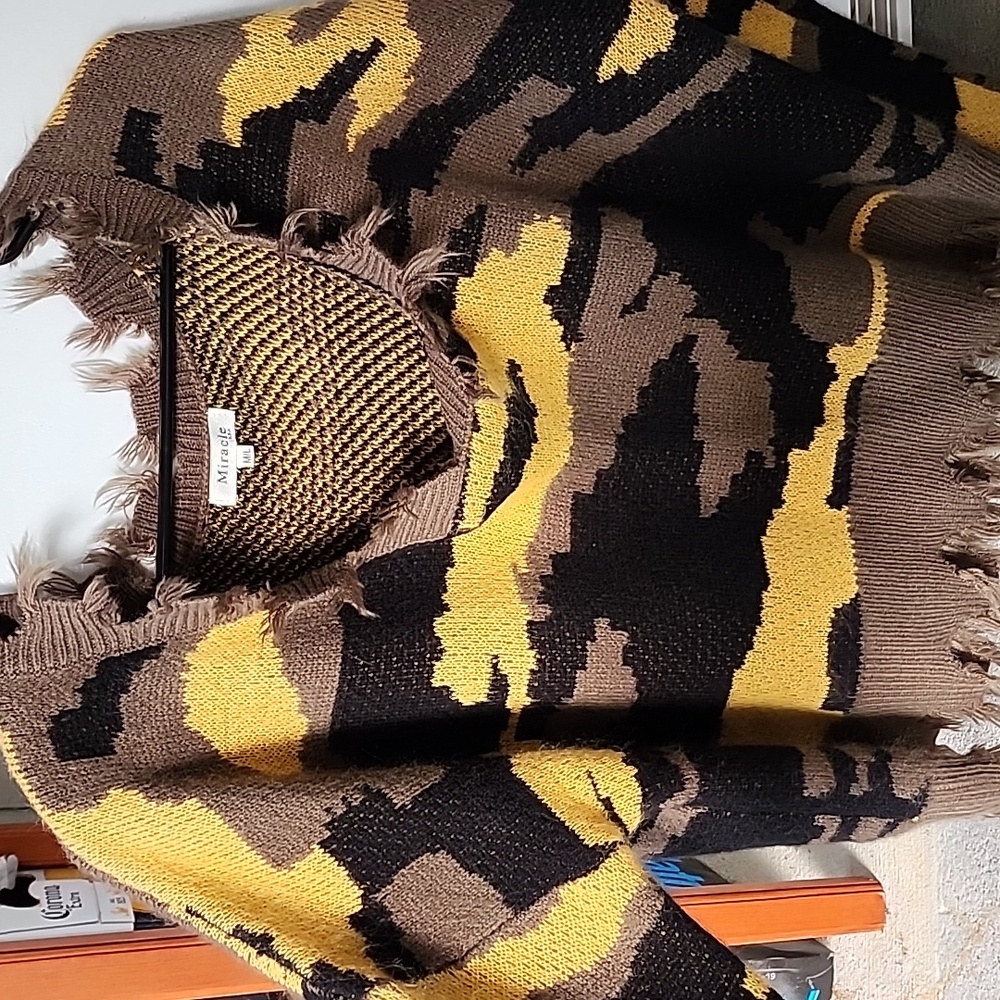 Size - Picture 2 of 2